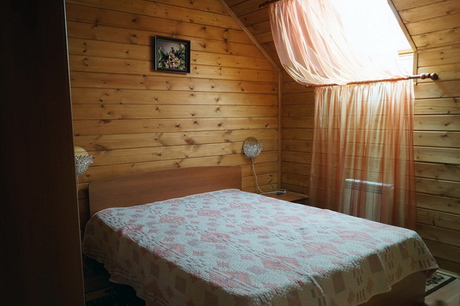 Спальня в гостевом доме комплекса "Жар-Птица"