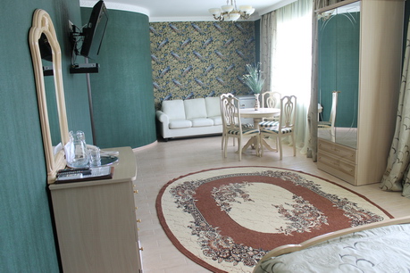 Комната в малом VIP-номере комплекса "Жар-Птица"